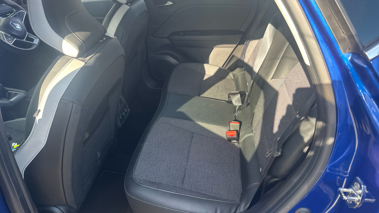 Renault Captur 1.0 TCE 90 SE Edition 5dr Petrol Hatchback